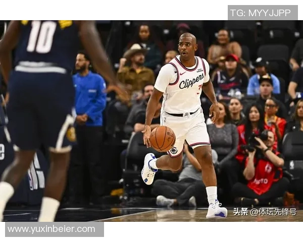 冲突升级!保罗与教练发生激烈争执 冲突升级!保罗与教练发生激烈争执